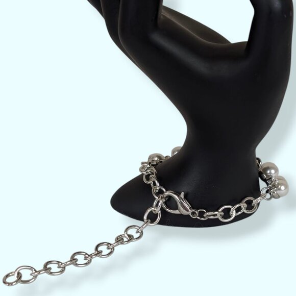 Faux Pearl & Rhinestone Cluster Demi Parure - Picture 8 of 9